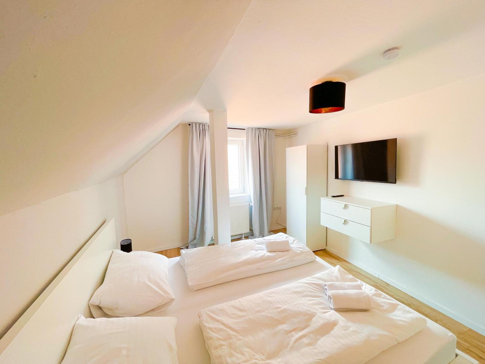 Contactless Self-Check-In - Stayhere Central City Suite 20 그라츠 외부 사진